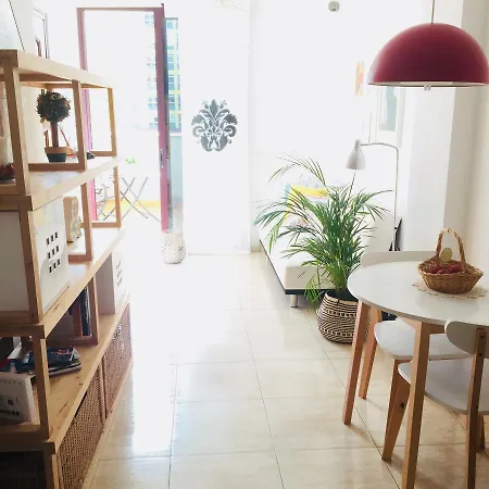 Ruth House Apartment *